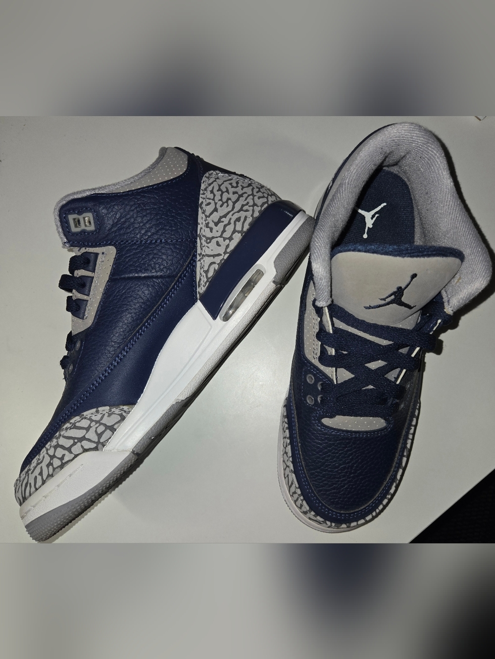 Air Jordan 3 Retro GS Georgetown Size 6.5Y Navy/White – Like New, Authentic